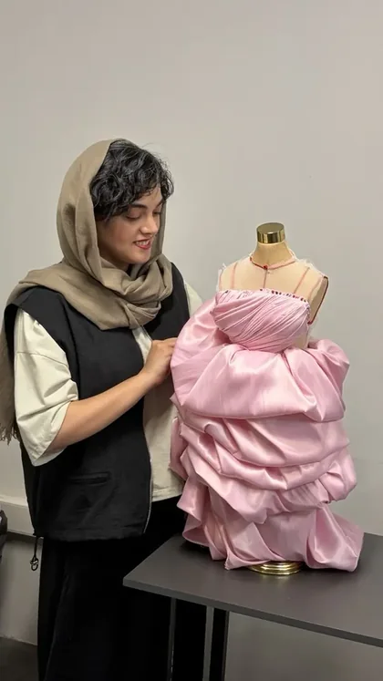 اجرای دراپه روی مانکن